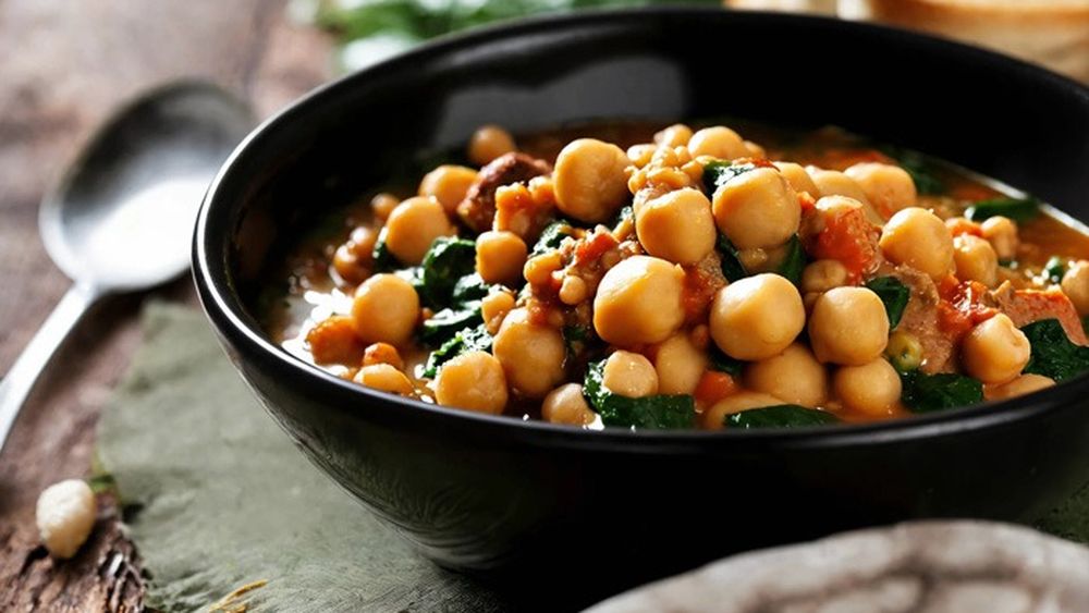 De la Sarmale la Tapas | Bucătăria din Alicante/ Olleta – tocana tradițională, o combinație de leguminoase cu carne, legume și orez