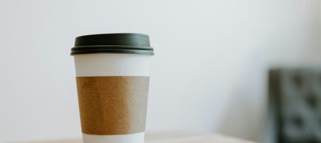 Care este cea mai sănătoasă cafea pe care o poți comanda? Ce recomandă un nutriționist