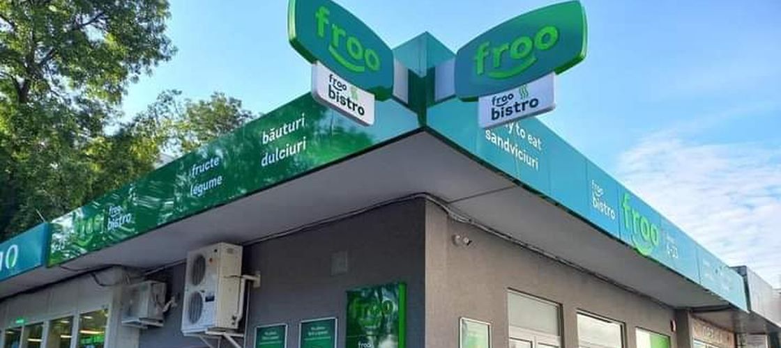 Froo își majorează planurile pentru România. Rețeaua poloneză vizează până la 7.500 de magazine, cu peste 70% mai mult decât estimarea inițială
