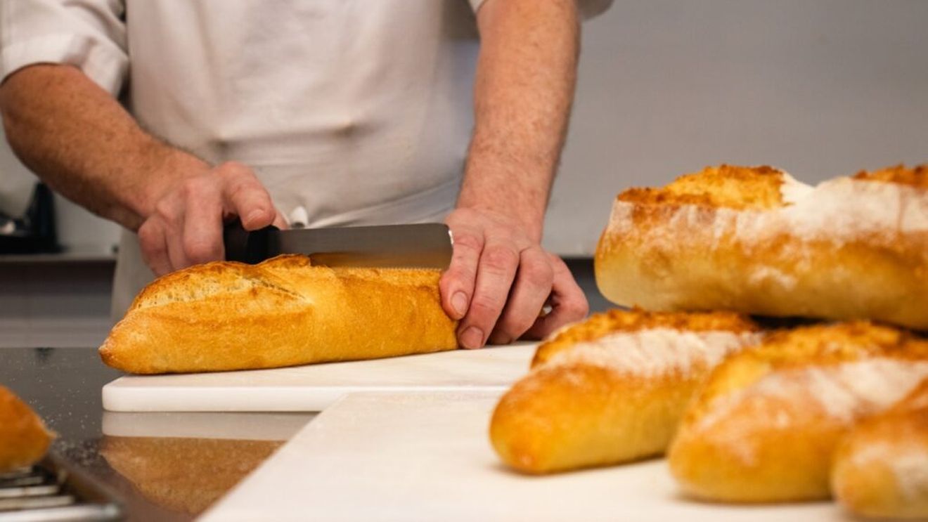 Mexicanii de la Bimbo se extind pe piața de panificație din România / După achiziția Vel Pitar, grupul cumpără compania Trei Brutari și alte trei fabrici