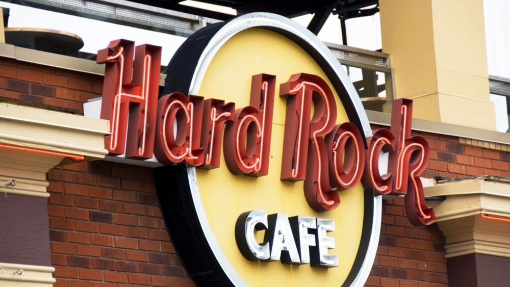 Hard Rock Cafe ajunge în Brașov, Cluj, Iași, Timișoara și Chișinău, începând din 2026 / Grupul Sphera (KFC, Pizza Hut, Taco Bell, Cioccolatitaliani) a achiziționat drepturile de franciză pentru România și Republica Moldova
