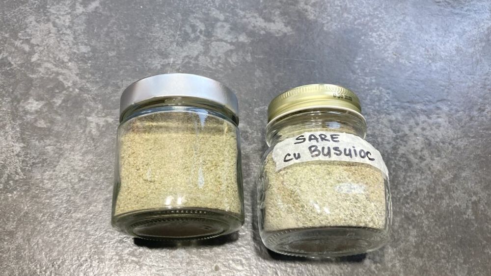 ABC în bucătărie | Cum conservi busuiocul pentru un plus de savoare iarna: rețeta simplă de sare aromată făcută în casă (FOTO)