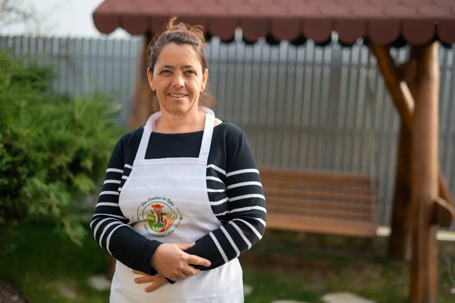 Marinela Mihăescu în gospodăria Din Grădina lui Rățoi