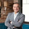 VIDEO | Daniel Mischie, CEO City Grill: „Bucureștiul nu are nevoie să copieze Viena. Farmecul lui stă în diversitate, în cafenele și în scena gastronomică” / „Oamenii vor să meargă într-un loc unde este viață, unde oamenii socializează, unde se pot bucura de experiență”
