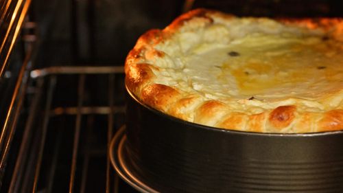 Pască tradițională cu Hochland brânză de vaci / Aluat dospit și umplutură cremoasă