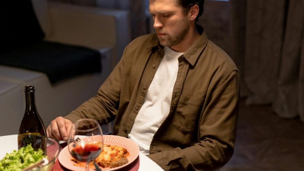 Legătura dintre creier și stomac: Sfaturi despre dietă pentru atunci când ești stresat sau nervos