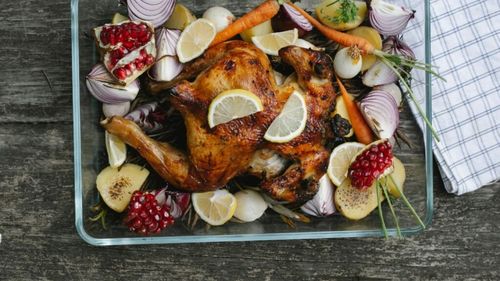 Știi câte proteine ar trebui să mănânci pe zi, la ce ajută ele și ce  alimente ți le oferă?