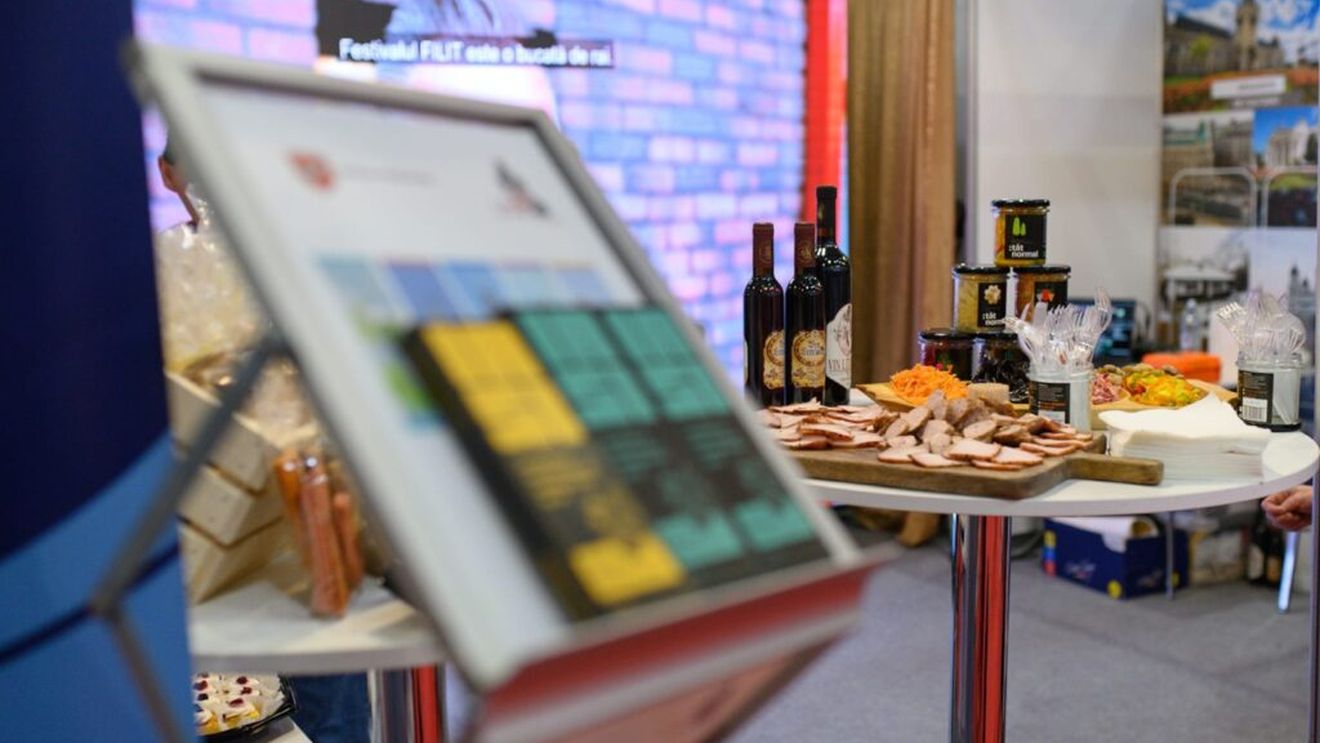 Mai mulţi producători locali din judeţul Iaşi participă la Târgul de Turism al României/ Ne dorim ca fiecare vizitator să simtă, chiar şi pentru câteva minute, spiritul Iaşiului”