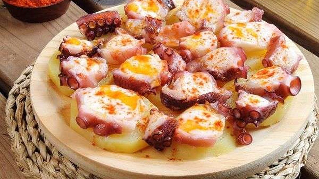 Rețetele Juanitei: Pulpo a la gallega/ Caracatiță cu cartofi. Varianta cu piure