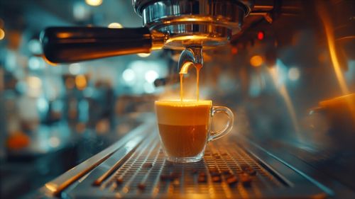 Cuvântul „espresso” nu înseamnă „rapid” /  Se referă la „presiune”, datorită modului în care apa trece prin cafeaua măcinată în timpul procesului de preparare