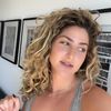 „Miroase îngrozitor”: O femeie a devenit virală după ce a mâncat pui făcut acasă în avion / Reacțiile au explodat pe TikTok