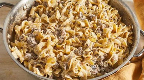 Carnea de vită, mai prietenoasă cu inima decât se credea? Un studiu arată că vita slabă, integrată într-o dietă mediteraneană, nu a crescut riscul cardiac / Rețetă simplă de vită Stroganoff, gata în 20 de minute 