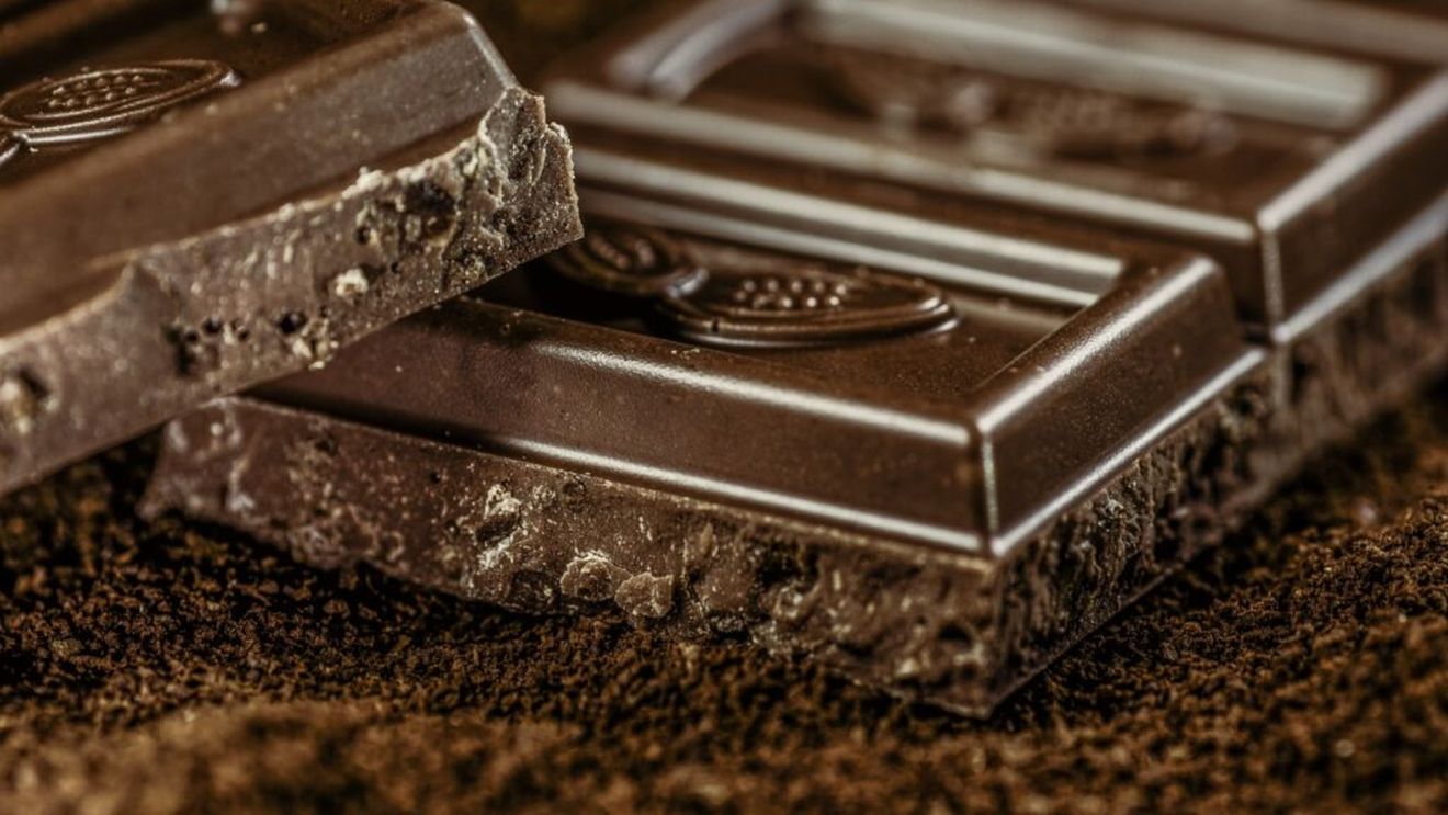 Prețurile globale la ciocolată, așteptate să crească din cauza scumpirii prețurilor la cacao și la zahăr