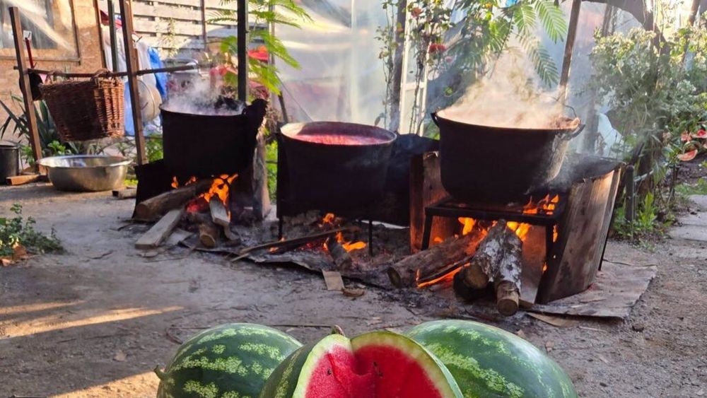 Magiunul de pepeni, desertul românesc aproape uitat. Se făcea două zile și două nopți, fără zahăr și fără apă