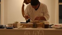 950 de dolari de persoană pentru o cină. Cum arată experiența la Masa, considerat cel mai scump restaurant din America / Meniul are 26 de preparate