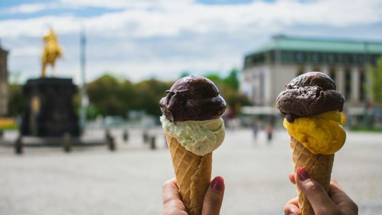 Adevărul despre înghețata fără zahăr: conține grăsimi, alcooli de zahăr și destule calorii/Citiți cu atenție eticheta de pe ambalajul înghețatei fără zahăr și mâncați-o cu moderație, pentru a evita balonarea, diareea și… îngrășarea