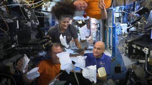 Thanskgiving în spațiu. Ce au mâncat astronauții de pe stația spațială internațională la cina de Ziua Recunoștinței (VIDEO)