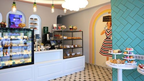 Economedia: Lanțul de cofetării Dulcinella a investit 100.000 de euro într-o nouă cofetărie în Capitală și a ajuns la 18 unități