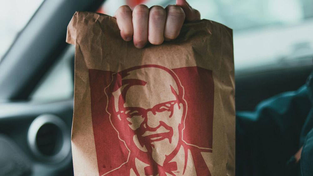 Grupul Sphera, care operează în România restaurantele KFC, Pizza Hut şi Taco Bell, estimează pentru acest an vânzări de peste 1,64 miliarde lei, în creștere cu 12% / Creşterea costurilor cu alimentele şi materialele va fi sub cea a vânzărilor