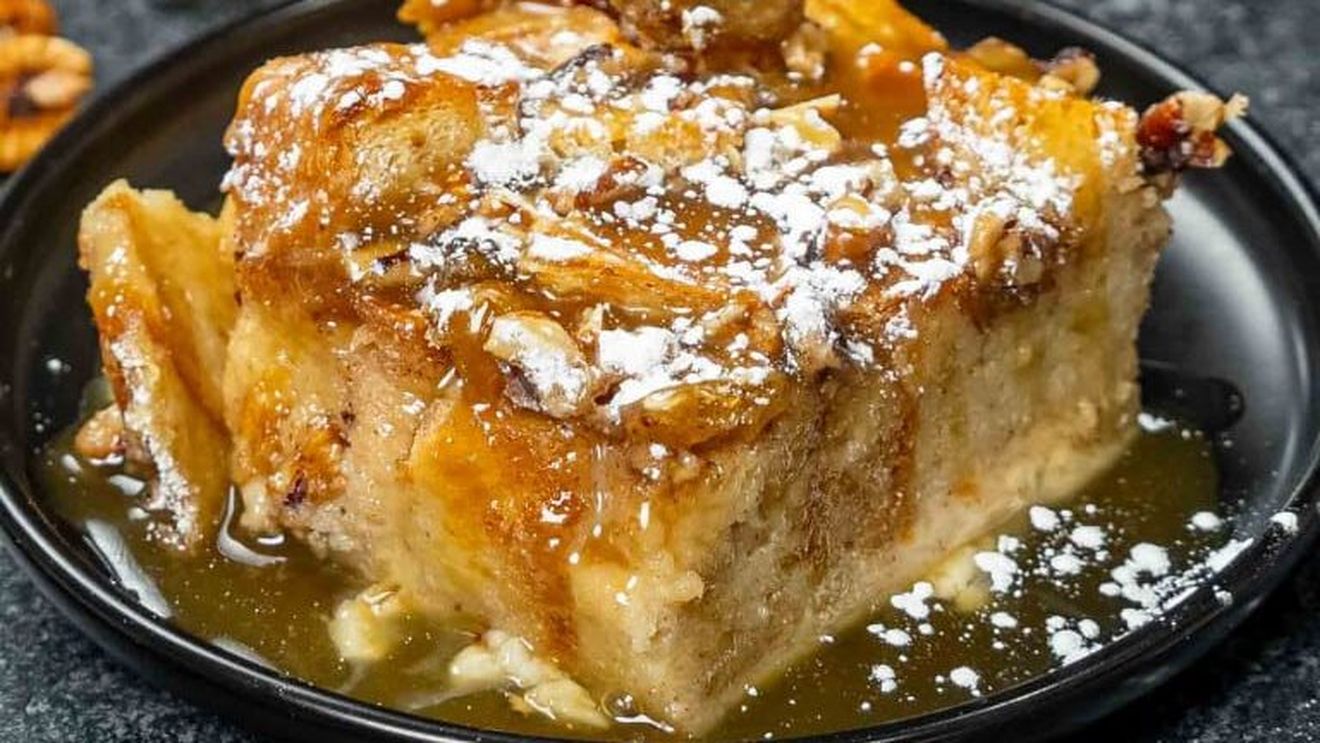 Ceva dulce. Budinca de cozonac, un dulce care îți permite să reutilizezi resturile de prăjituri de la Crăciun