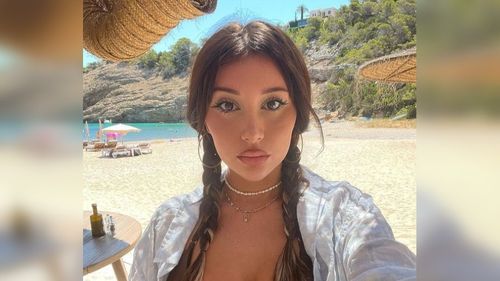 O tânără influencer din Australia a ajuns la spital după ce a ținut „post cu apă” / Experții avertizează că această metodă de slăbit este periculoasă