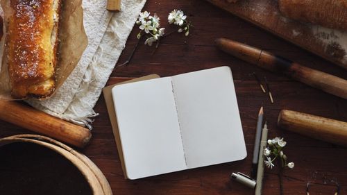 Sunt student, ce mănânc? Estera: „Îmi fac o listă de cumpărături că să nu uit nimic”/Atunci când merge acasă, de obicei în fiecare weekend, Estera preferă să-și gătească