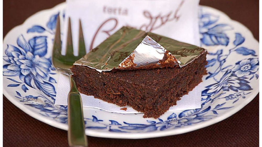 Un brownie extrem de aromat, fără făină și fără rețetă. Torta Barozzi, o tartă care de mai bine de un secol rămâne învăluită în mister