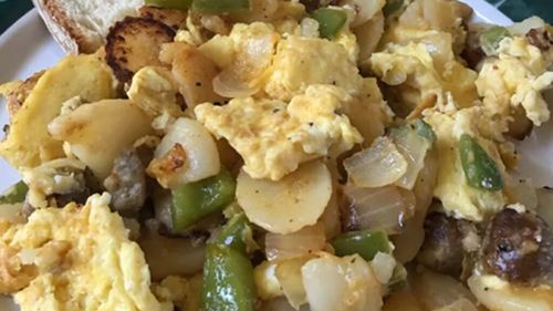 Irish Eggs - Mic dejun irlandez cu ouă și cartofi / Un preparat sățios, bogat în nutrienți, ideal pentru zilele grele de muncă