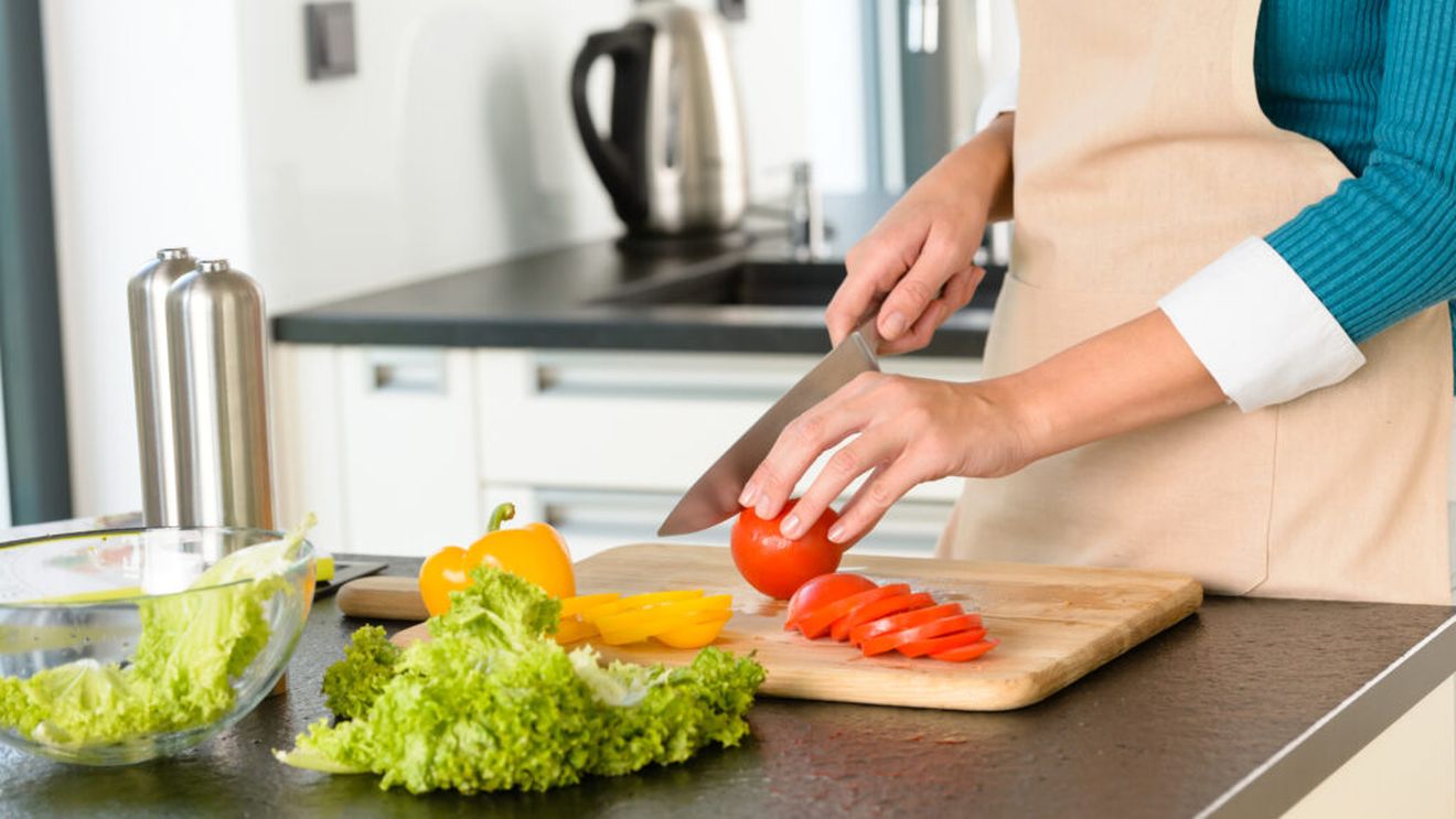 Siguranța alimentară în bucătărie: regulile de igienă pe care trebuie să le respecți când gătești