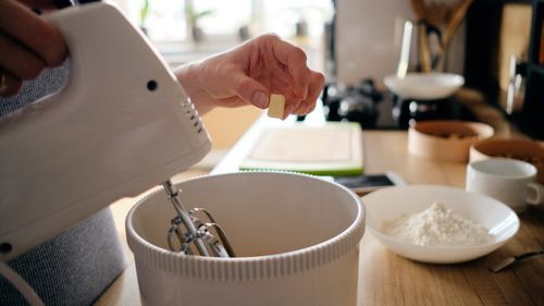 ABC în bucătărie | Știi în ce ordine trebuie să pui ingredientele în robotul de bucătărie?/ Ca regulă generală, începe cu ingredientele uscate sau cu cele mai mari