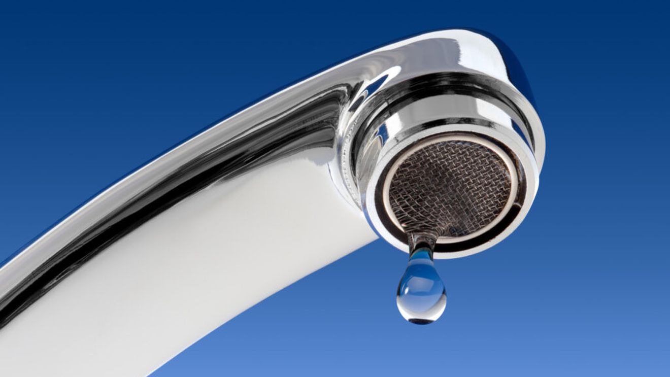 Apa potabilă în Stockholm: populației i s-a cerut să limiteze consumul de apă, inclusiv pentru duș / Iulie - cea mai caldă lună din ultimul secol, partea de nordul fiind cea mai afectată