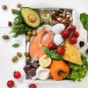 Zincul, mineralul care ar putea încetini îmbătrânirea. Cercetătorii avertizează însă că excesul are efectul opus / Printre cele mai bune surse alimentare se numără fructele de mare, carnea, produsele lactate, nucile și semințele