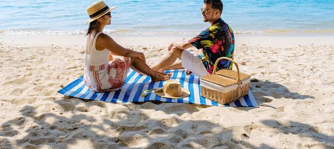 Mâncare sănătoasă în vacanță/ 5 idei de mâncare rapidă care poate fi luată la pachet în zilele toride pe plajă sau la picnic