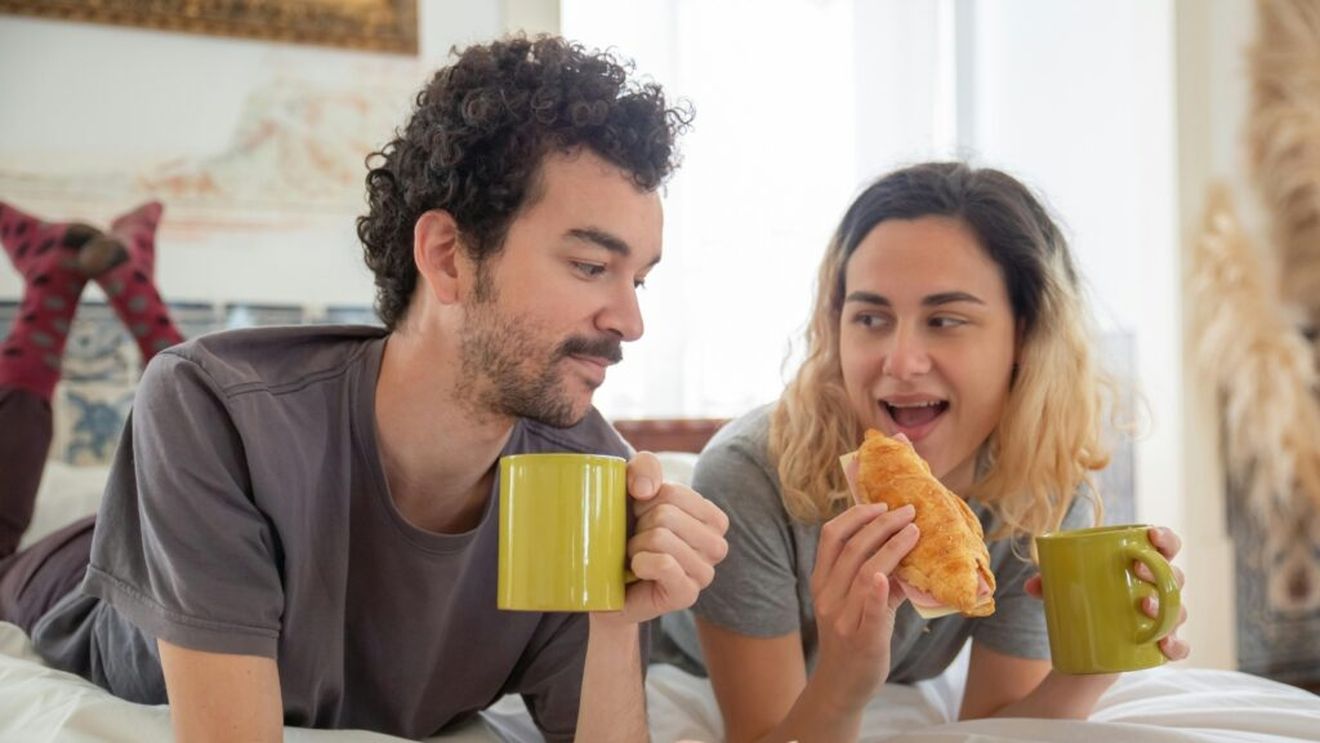 Cercetătorii confirmă: Absența micului dejun poate favoriza sindromul metabolic / „Prin faptul că mănânci dimineața, este posibil să consumi mai puțină mâncare pe parcursul zilei”