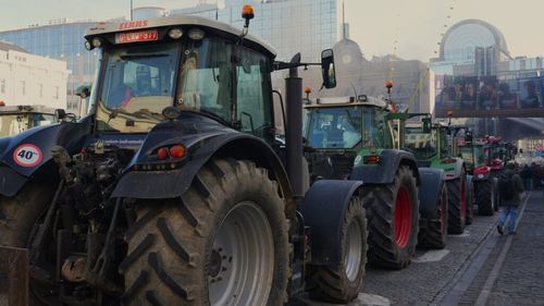 Protest la Bruxelles: Peste o mie de agricultori din mai multe state UE sunt nemulțumiți de politica agricolă europeană