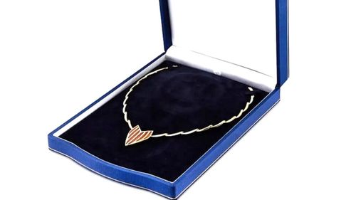 Pietre prețioase obținute din vin, creațiile unui cuplu de bijutieri de origine maghiară, sub brandul Vincells. Piesele se fac și la cerere, în amintirea unui moment demn de a fi imortalizat