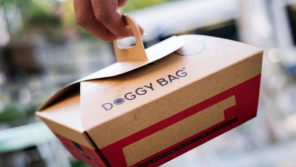 De ce începe să apună obiceiul de a lua acasă ce rămâne în farfurie la restaurant. Motivații de ordin practic dar și unele care țin de normele sociale