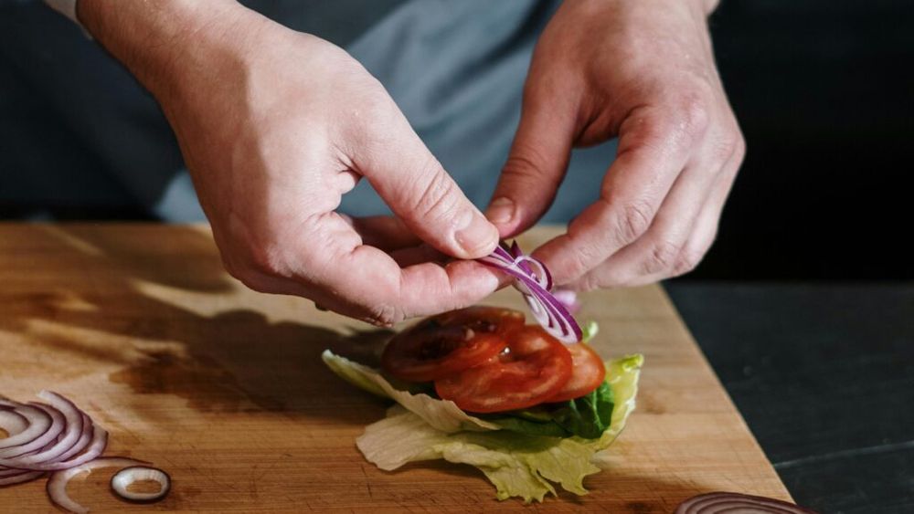 Sandwich-ul perfect pentru un mic dejun rapid și sățios / E gata în 10 minute și poate fi luat la pachet, dacă nu ai timp să mănânci acasă