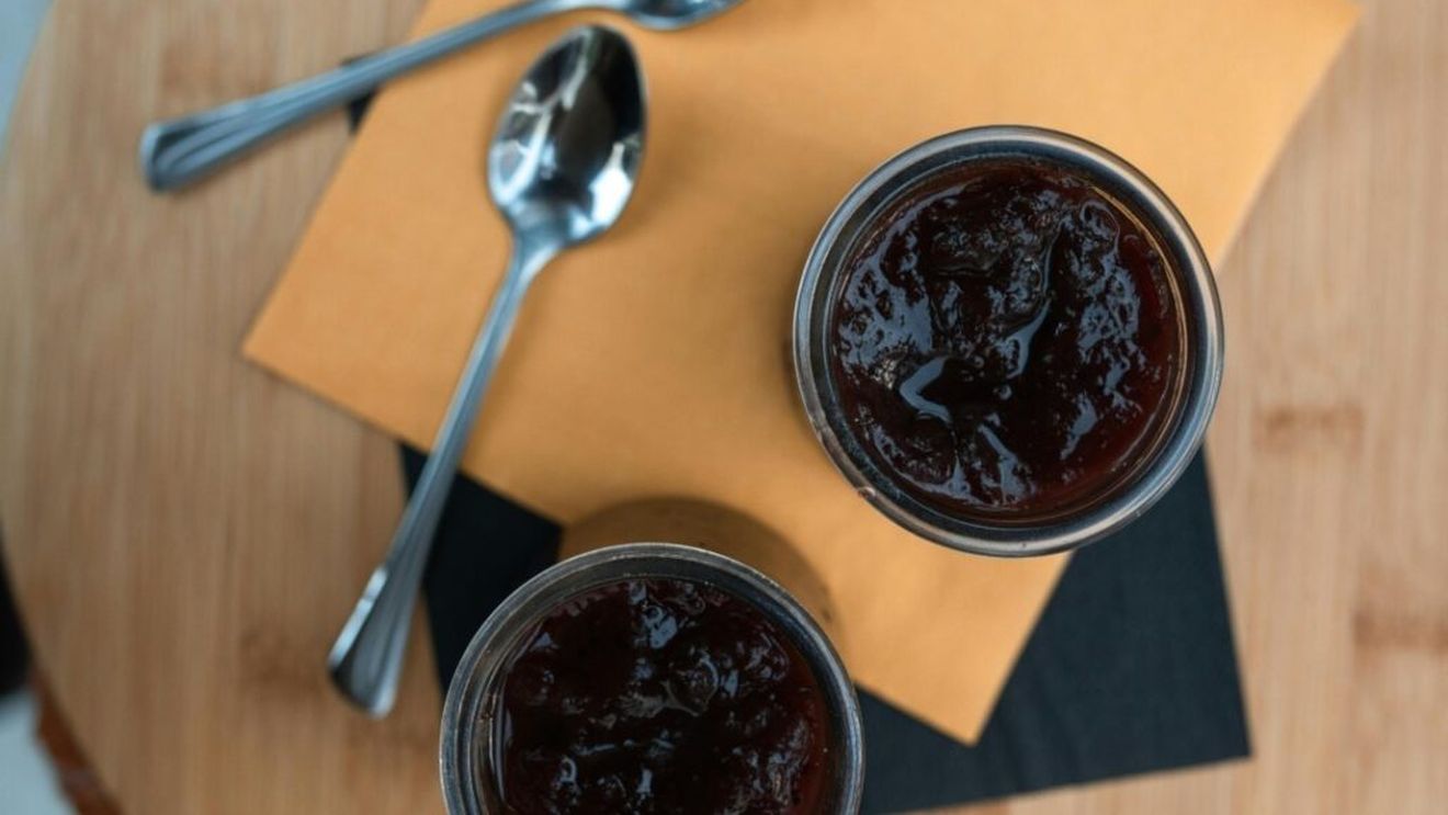 Mierea și magiunul afrodisiac, în topul celor mai comandate produse de Valentine’s Day/ Totuși, cele mai căutate au fost florile