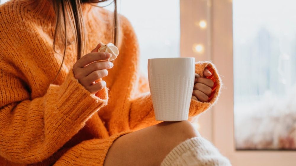 Băuturi care te ajută să te hidratezi în sezonul rece / Ce recomandă specialiștii când temperaturile scad, pentru o hidratare optimă