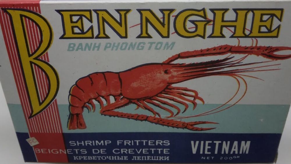 Creveţii Ben Nghe, expuși la Amzei Creative Corner, alături de alte elemente de recuzită din filmul „Anul Nou care n-a fost”: costumele actorilor, ceasul Selva, uscătorul de păr Diana, pachetul de Kent 