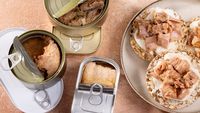 Macroul din unele conserve britanice este, de fapt, stavrid chilian / Pescarii critică schimbarea, iar consumatorii de plâng de calitatea produsului