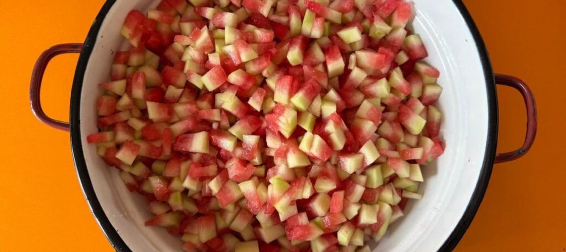 FOTO | Dulceață din coajă de pepene verde, surpriza sezonului / Rețeta care transformă partea pe care o aruncăm într-un desert aromat