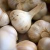 Usturoiul românesc „Benone”, exportat în Israel. Un fermier a primit o comandă de 24 de tone, în timp ce piața românească este dominată de importuri