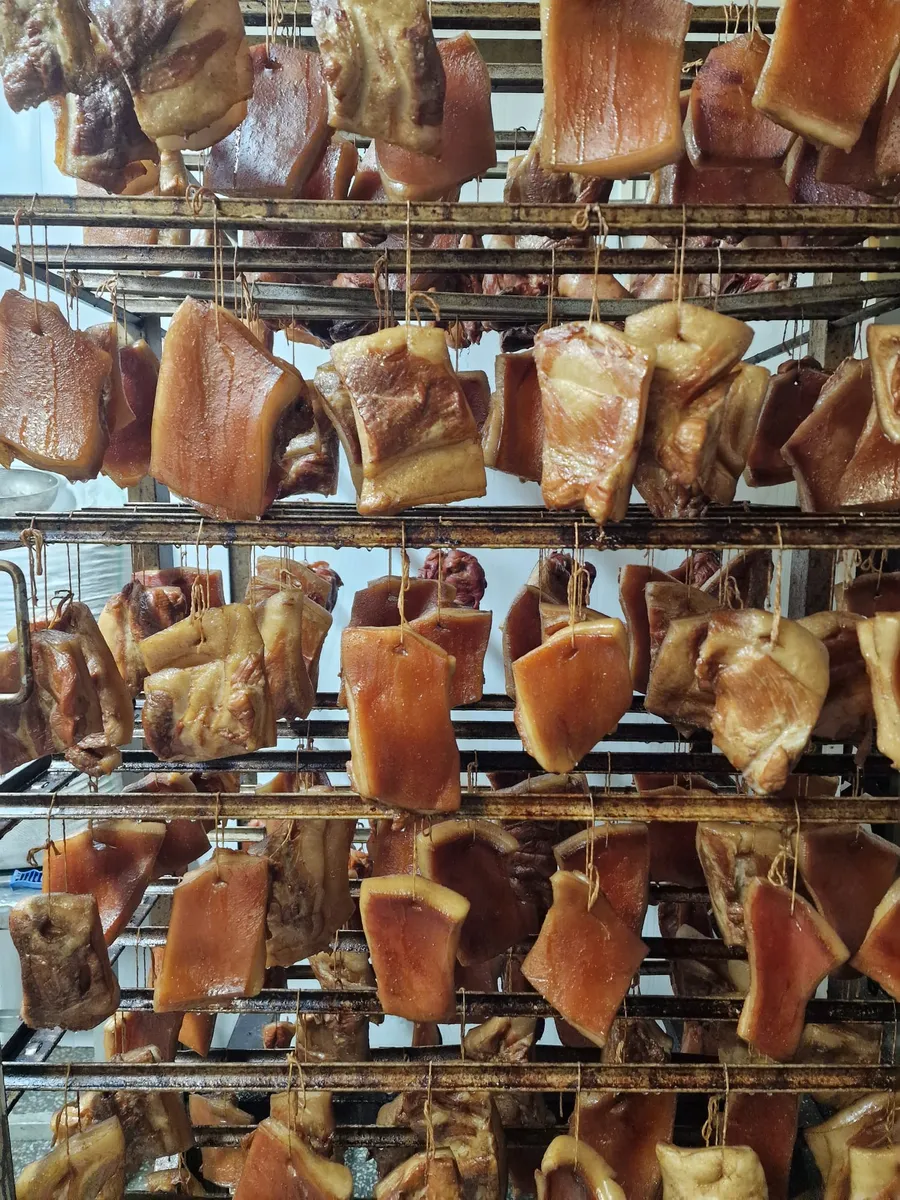 Cârnați din Topor din Vâlcea produși de Ca Altădată