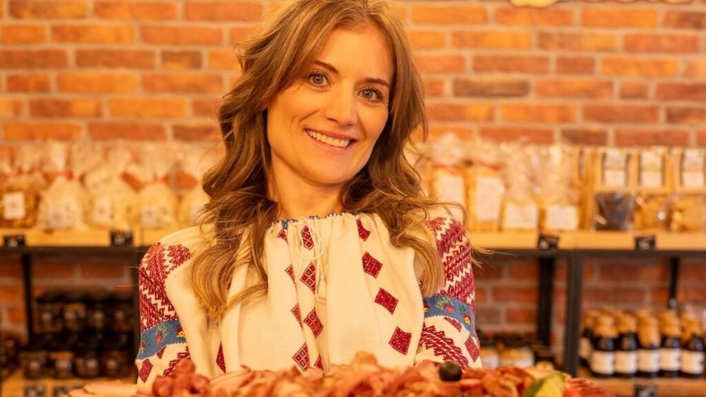VIDEO | Georgiana Păstrăv (Băcănia Boierească): „Dacă vrei un produs 100% curat care să reziste două luni în frigider, nu se poate” / Ce ar trebui să știe consumatorii când cumpără mezeluri