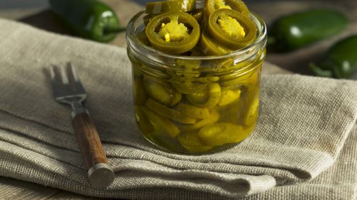 Cum să-ți faci acasă jalapeno murat/Conservarea ardeilor iuți este mai ușoară decât pare