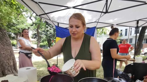 Borș cu gheață după o rețetă tradițională din Ucraina: Supa răcoritoare de vară pe bază de sfeclă, servită rece