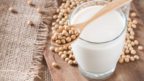 Ministerul Agriculturii modifică legislația privind ”impurificarea cu organisme modificate genetic”; cine numără miile de semințe?