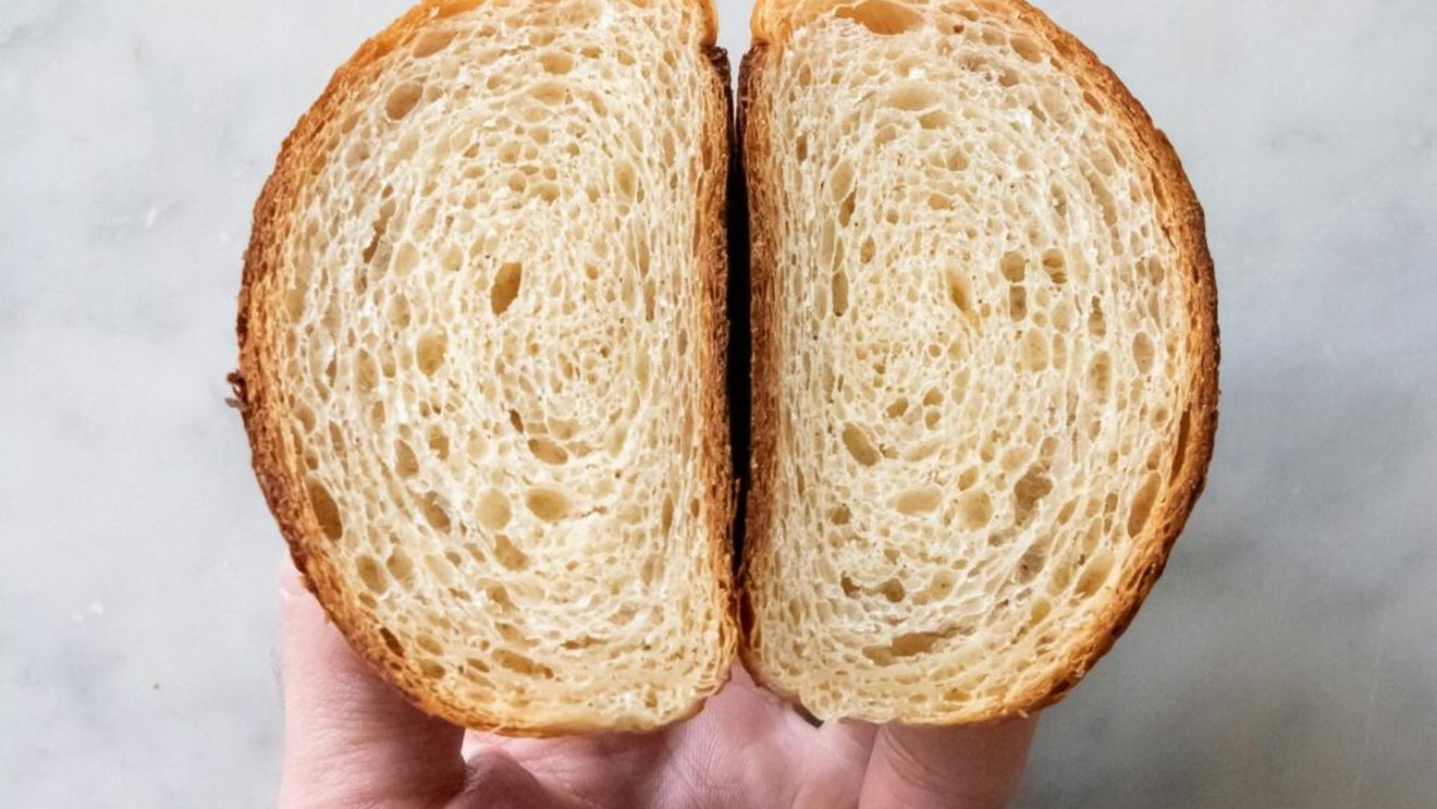 Cinci reguli pentru a lucra cu drojdia / Urmează aceste sfaturi pentru a avea succes de fiecare dată când coci ceva